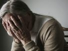 Hiện tượng stress ở người già: Nguyên nhân và cách điều trị