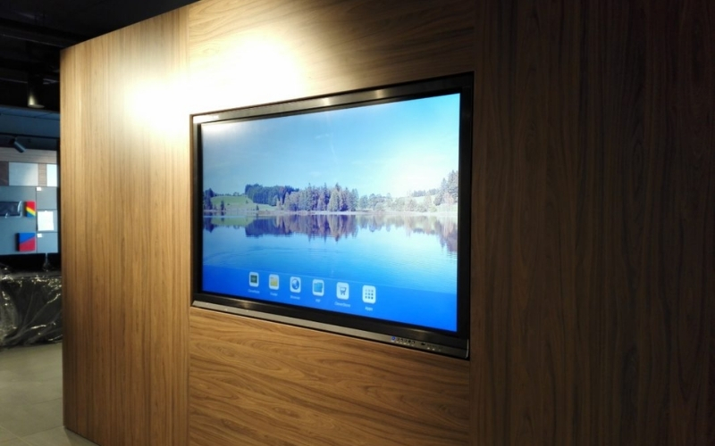Màn hình quảng cáo LCD treo tường